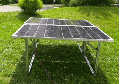 ein neuer Tisch als Solarpaneel